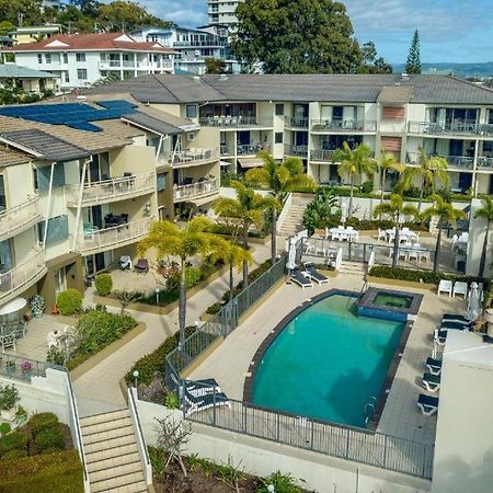 The Village Holiday Apartments At Burleigh Heads Gold Coast Exterior foto