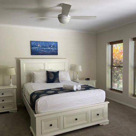 The Village Holiday Apartments At Burleigh Heads Gold Coast Exterior foto