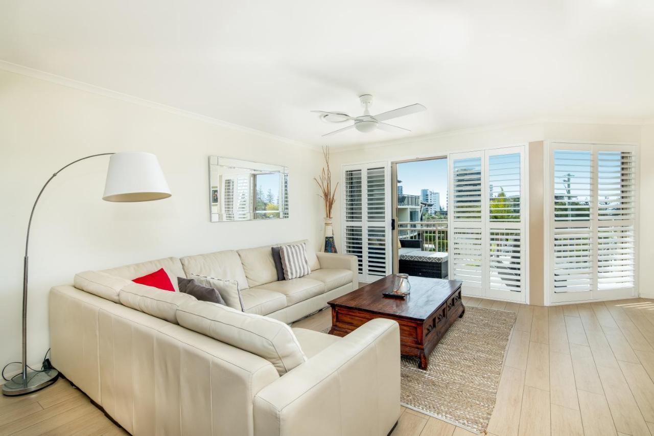 The Village Holiday Apartments At Burleigh Heads Gold Coast Exterior foto