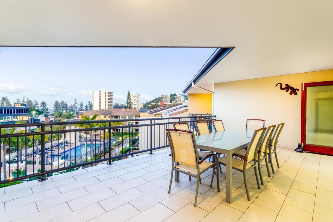 The Village Holiday Apartments At Burleigh Heads Gold Coast Exterior foto