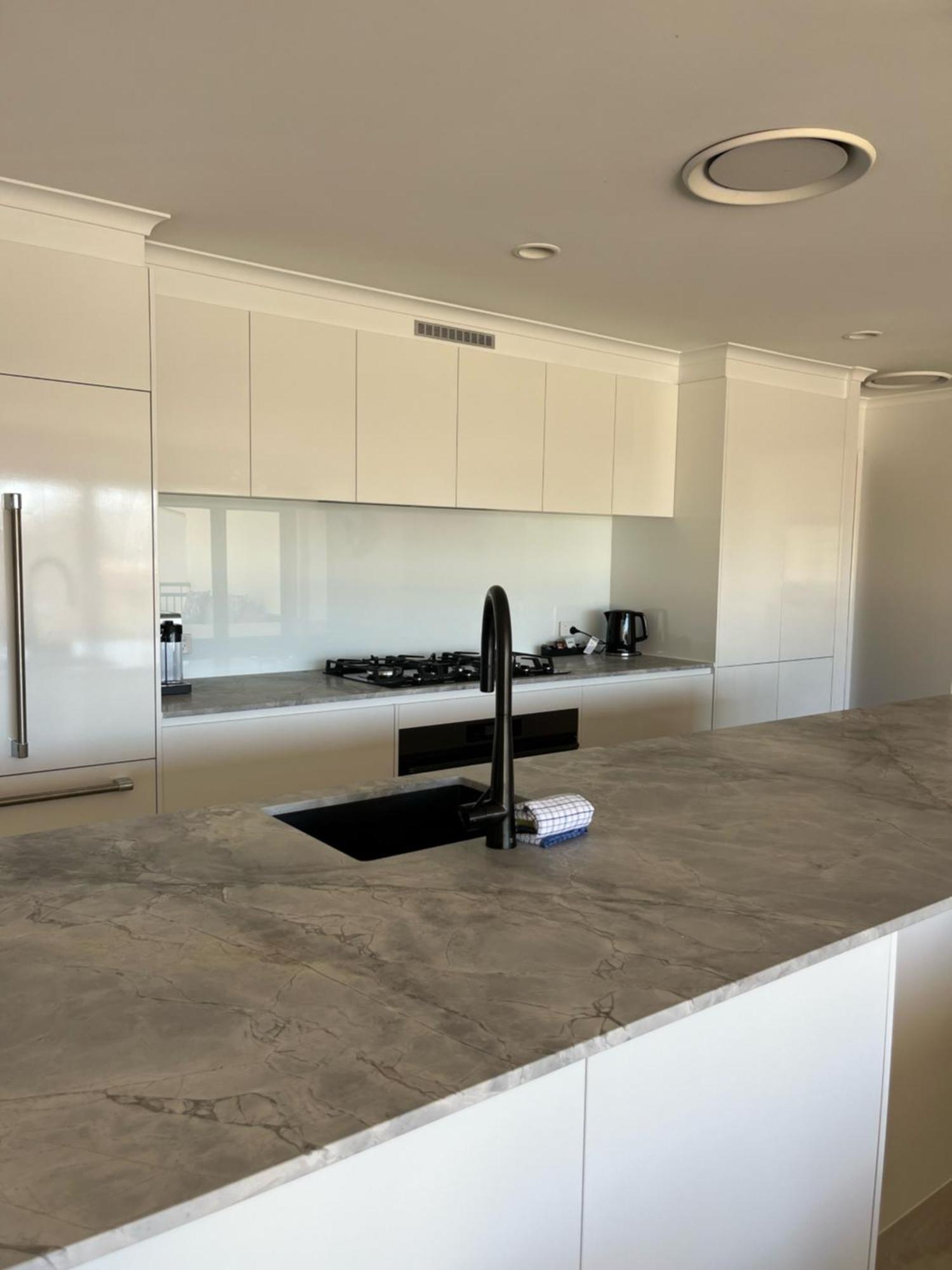 The Village Holiday Apartments At Burleigh Heads Gold Coast Exterior foto